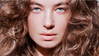 3 Women Learn Day to Night Hair Rituals Nutritive Article Kérastase